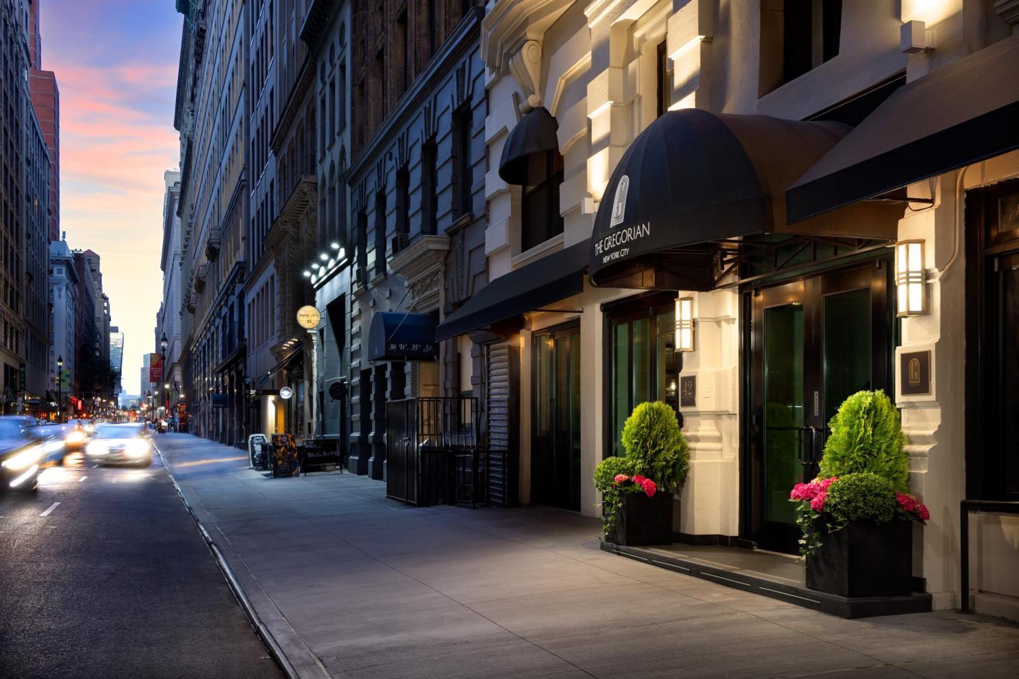 The Gregorian New York City エクステリア 写真